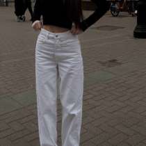 Джинсы, топ, в Москве