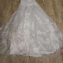 Свадебное платье на шнуровке Размер 46-48, в Челябинске