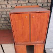 торговое оборудование Деревянные тумбочки с пол, в Екатеринбурге