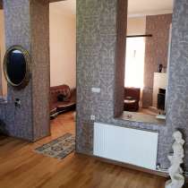Сдается 3 комнатная просторная квартира в центре города, в г.Тбилиси