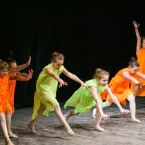 Занятия танцем в стиле модерн для взрослых и детей от 7 лет, в Москве