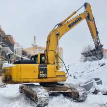 Komatsu PC220-8 б/у экскаватор гусеничный 2014 года, в Санкт-Петербурге