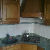 Сдам 2-кв. Виноградарь, возле рынка. Евро ремонт. возм. торг, в г.Киев