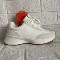 Кроссовки женские, новые, стильные, в Москве