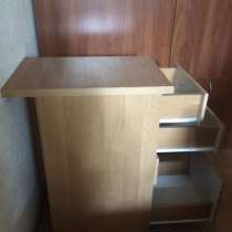 Стол кухонный цена 1500 руб, в г.Донецк