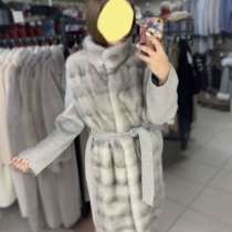 Новое кашемировое пальто с мехом норки, в Кудрово