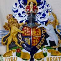Герб монархов Великобритании, в Кингисеппе