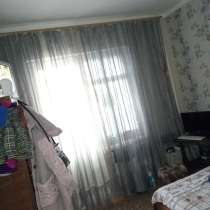 Срочно продам 2-х комнатную квартиру в 12 мкр, в г.Бишкек