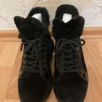 Женские зимние ботинки 38-й размеЖенские зимние ботинки 38-й, в Старом Осколе