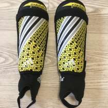 Футбольные щитки Adidas Predator, в Красноярске