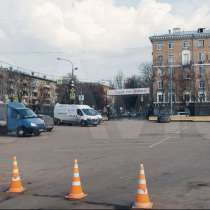 Сдаются машиноместа на охраняемой открытой парковке, в Москве
