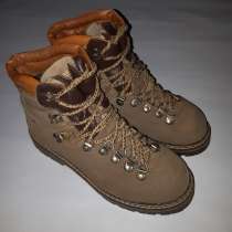 80s vintage italian hiker trekking boots, в г.New York Mills