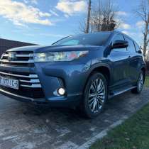 Тойота Хайландер, в Москве