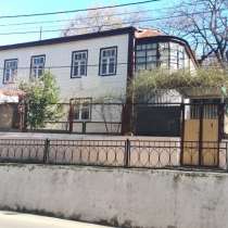 Продаётся 2-х этажный, блочный жилой дом в центре Туапсе, в г.Туапсе