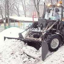 Аренда трактора МТЗ, погрузчиков. Уборка снега трактором, в Москве