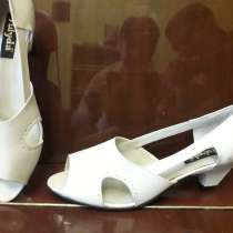 Босоножки женские, в Новосибирске